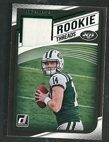 2018 Donruss #1 Sam Darnold Rookie Threads Green Parallel Jersey Card Rookie Card New York Jets