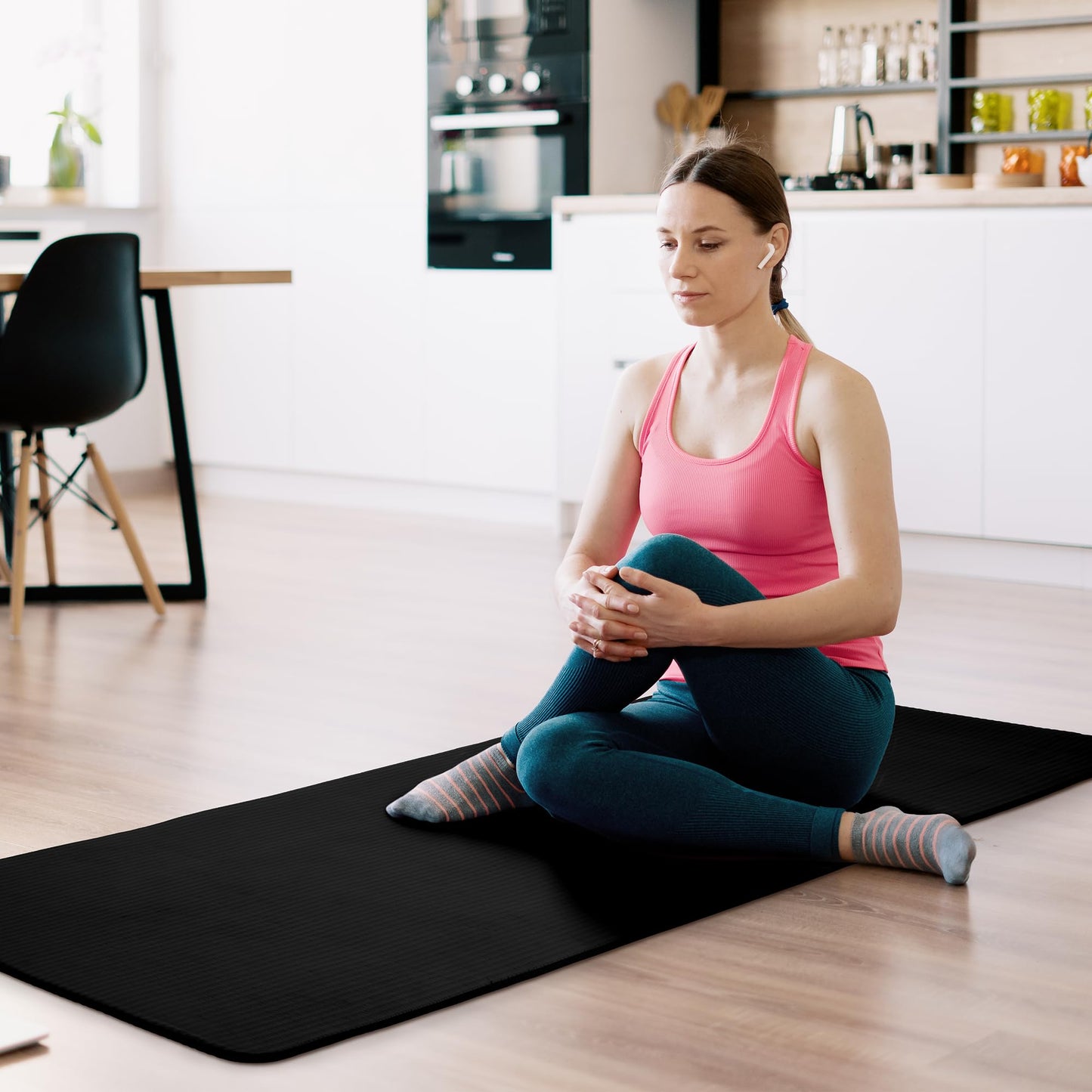 Fitvids All Purpose 1/2-Inch Extra Thick High Density Anti-Tear Exercise Yoga Mat with Carrying Strap, Black