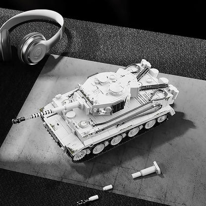39063“Michael Wittmann's Tiger Tank No.S04” Building Block Set 1628 Pieces Military 1:28 Scale Tank Model Toys Ideal Gift for Room Decoration or Collection