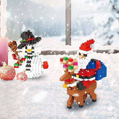 Christmas Building Block Set-New 2025 Santa Claus and Snowman Character Set Christmas and Birthday Gifts Suitable for Children Over 9 Years Old (720 Pieces)