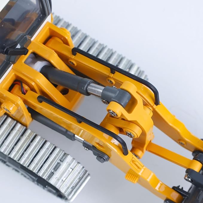 TOUCAN RC HOBBY 1/50 RC Electric Lifting Tracked Loader LR636 2.4G Construction Vehicle Metal Bucket Tracks Ripper RTR Model Light Sound Battery for Adult