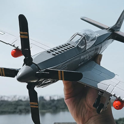 P-51 Mustang Fighter Jets Building Block Set 258 PCS Bomber Airplane Building Toys WW2 Plane Gifts for Adults