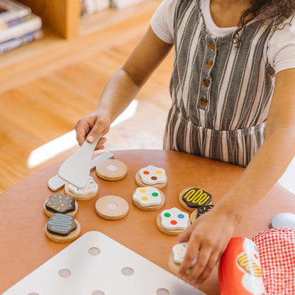 Melissa & Doug Slice and Bake Cookies Wooden Play Food Set with Toppings Pretend Cookies and Baking Sheet, Wooden Play Food Set, Toy Baking for Kids Ages 3+