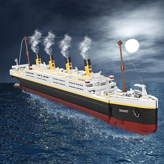 Titanic Building Blocks Set Toy Ship Model Kit Building Bricks Sets for Adults or Kids 6 Year Old Compatible with Major Brands 2022 Pieces Gift for Christmas Boys Girls Adults (2022pcs)