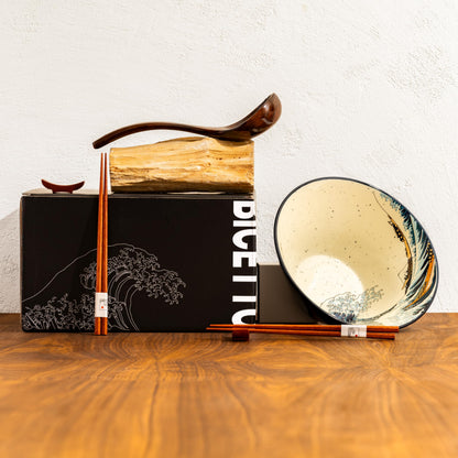 BICETTO Japanese Ramen Bowl Set with Great Wave Design - 60oz Large Ceramic Bowls, Spoons, Chopsticks for Ramen, Pho, Salad, Poke - Premium Gift for Ramen Lovers - Microwave & Dishwasher Safe