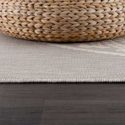 CAMILSON Outdoor Rug 5x7 Modern Area Rugs for Indoor and Outdoor Patios and Porches - Waterproof, Washable, Non-Shedding, Easy-to-Clean Outside Carpet (5 x 7, Medallion - Grey/White)